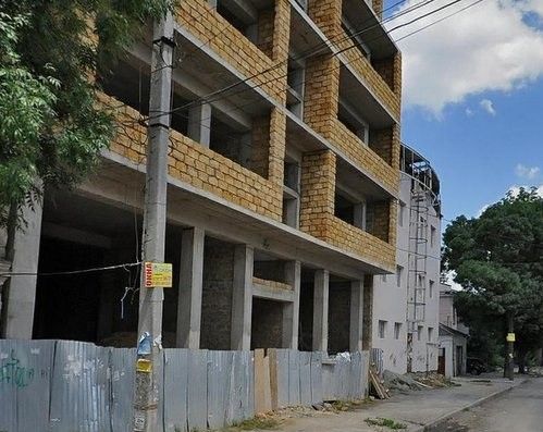 На снос пятиэтажного недостроя в Симферополе потратят 15 миллионов рублей