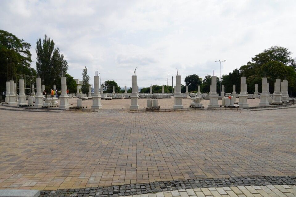 На площади Ленина в Керчи установят колоннаду