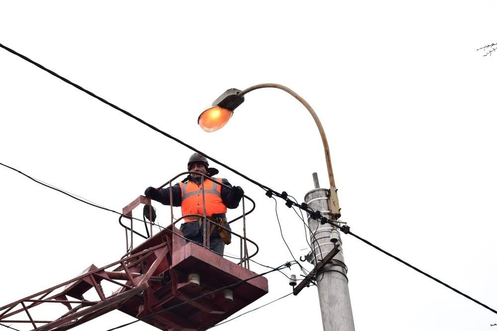 В связи с ремонтными работами на некоторых улицах Симферополя отключат свет