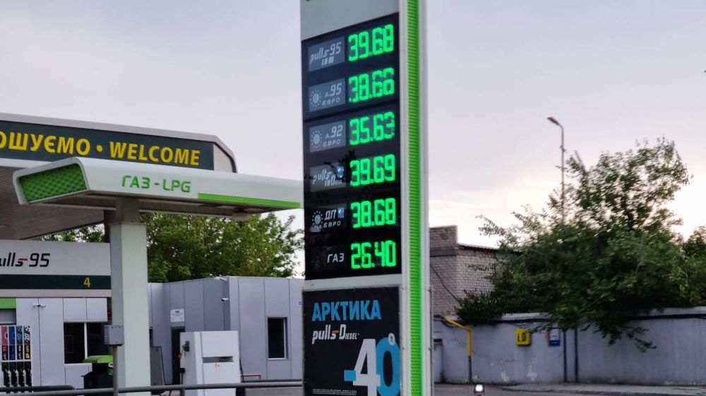 Крым обеспечивает Херсонскую область бензином – что с ценами