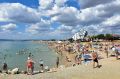 Курортный сезон продолжается: отели и пляжи Крыма работают в обычном режиме