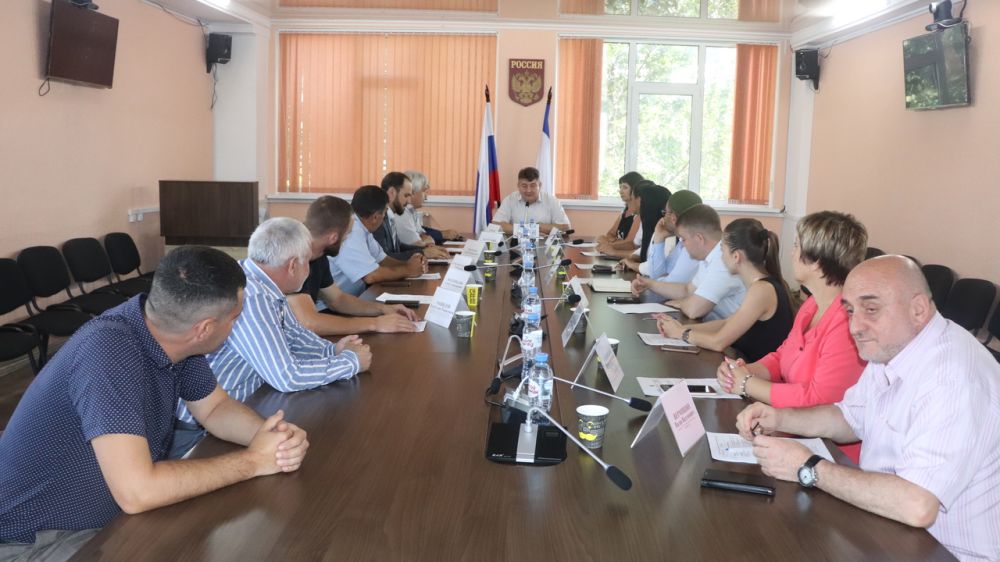 В Госкомнаце Крыма прошла встреча с делегацией из Республики Дагестан