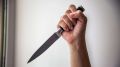 В Севастополе агрессивный мужчина с ножом изуродовал внедорожники