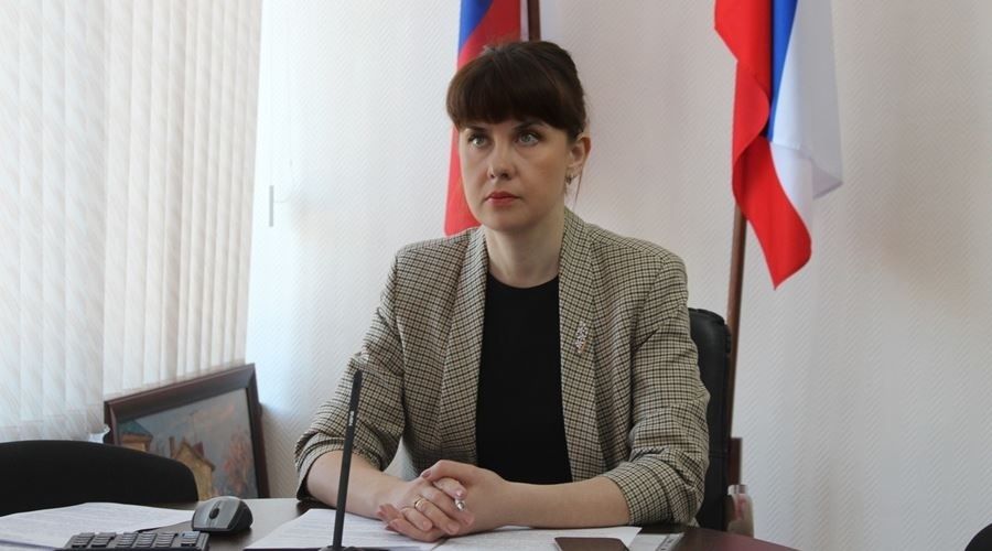Экс-глава Ленинского района получила должность в Совете министров РК