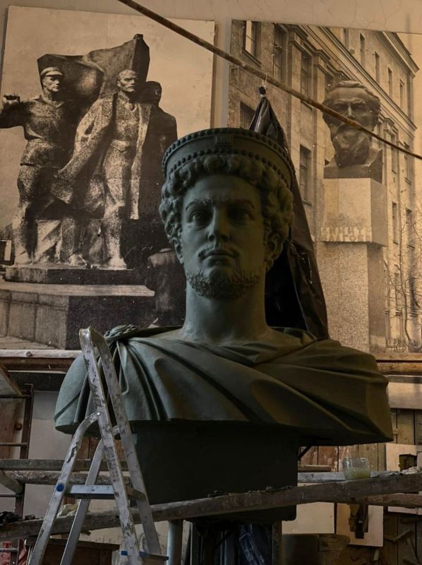 В Алуште появится трёхметровый памятник византийскому императору