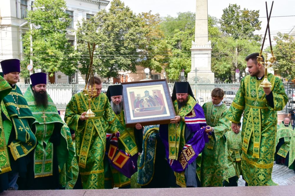 В Крым прибыл ковчег с мощами преподобного Сергия Радонежского - Лента  новостей Крыма