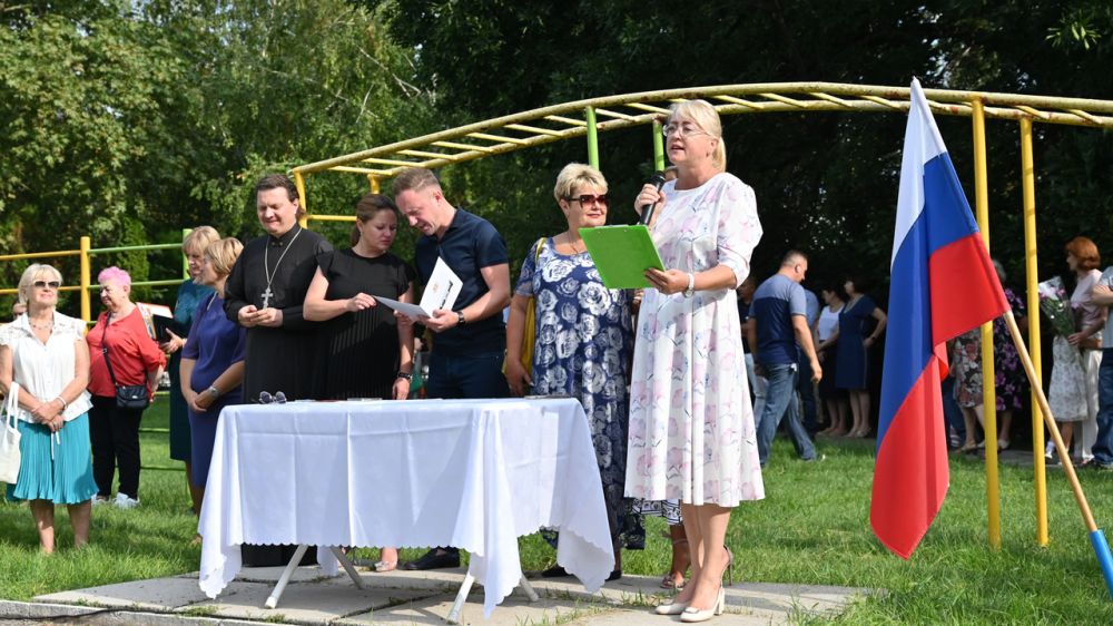 Ирина Кивико приняла участие в торжественной линейке в Симферополе