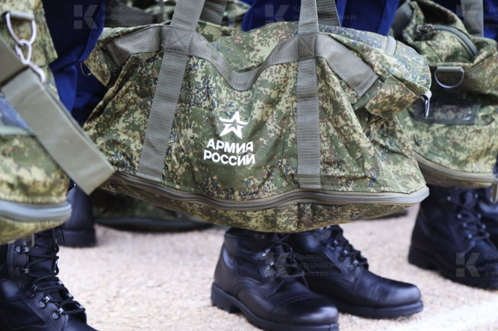 Несколько сотен крымчан после разбирательств в военкоматах отправили домой