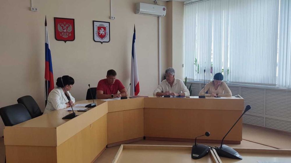 Инесса Федотова приняла участие в заседании Общественного совета Минпрома Крыма