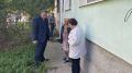 Денис Олейник и Артур Азарянц провели встречу с жителями многоквартирного дома