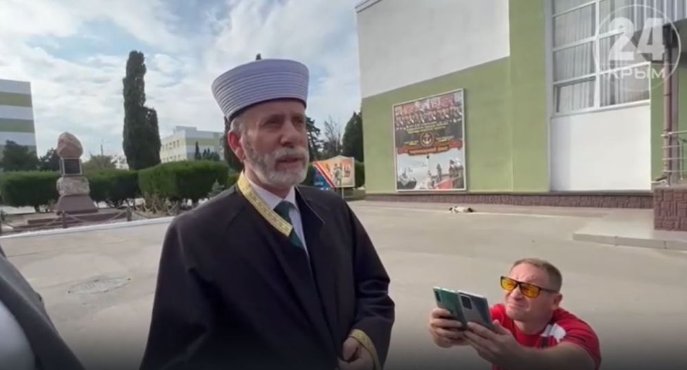 Муфтий мусульман Крыма и Севастополя призвал не поддаваться фейкам и провокациям, которые распространяют в соцсетях