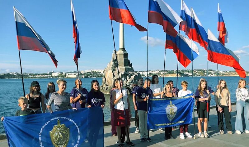 Севастопольцы приняли участие в съемках патриотического клипа «Я хочу жить в России»