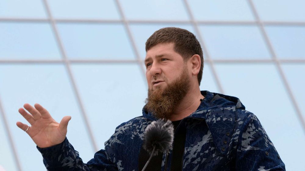 Кадыров сообщил об отправке в зону СВО опытных бойцов из Чечни