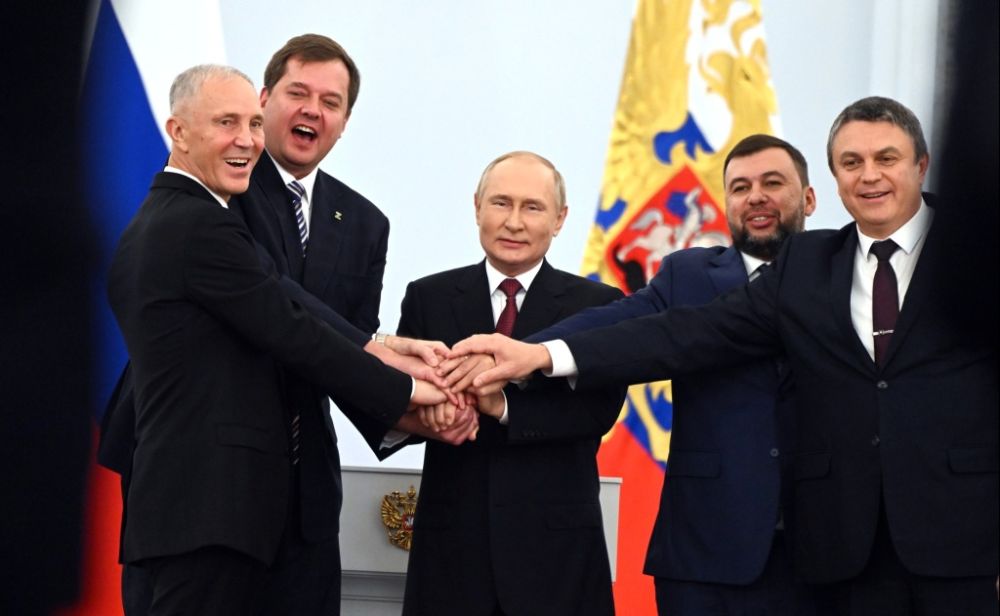 Госдума приняла законы о принятии в состав РФ четырех новых субъектов