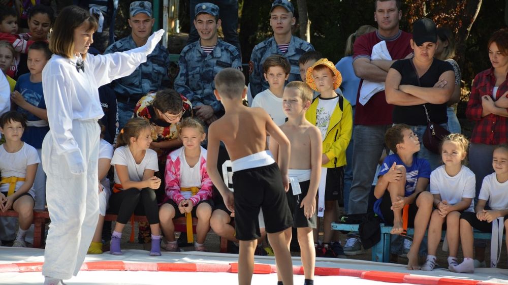 В Гаспре на спортивной базе ДЮСК «Титан» прошли соревнования по сумо