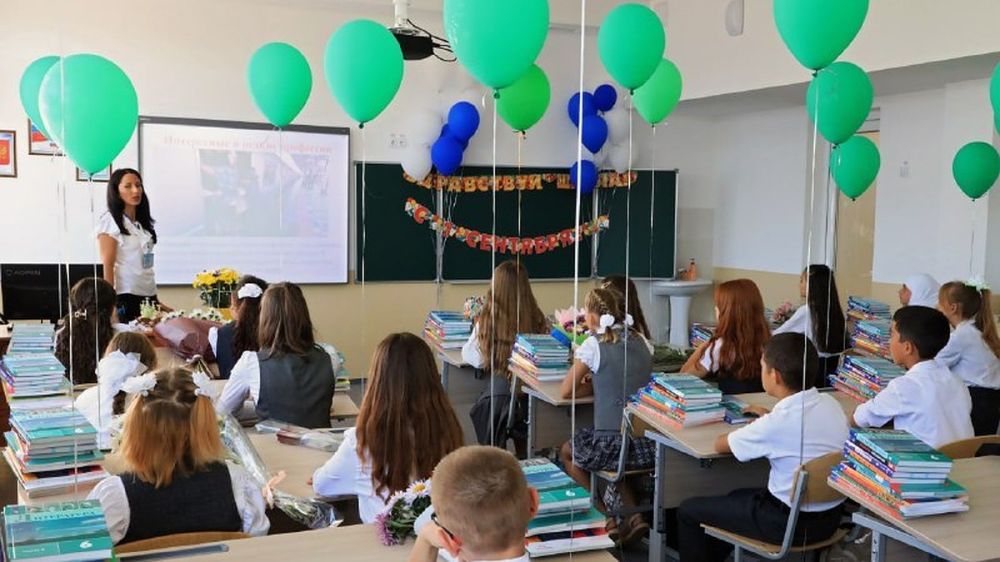 Сергей Аксенов 5 сентября поздравил учителей Крыма с их профессиональным праздником