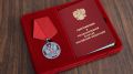 Глава Крыма вручил награду добровольцу Сергею Еременко за мужество, проявленное в ходе специальной военной операции