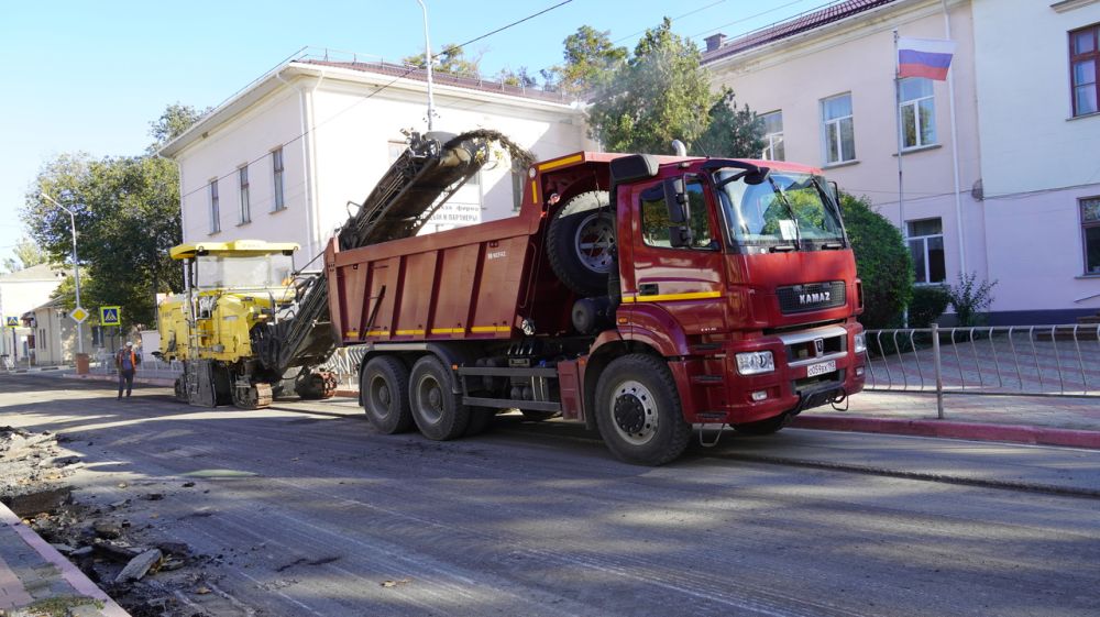 В Керчи начали ремонт дорог, вошедших во вторую очередь 2022 года