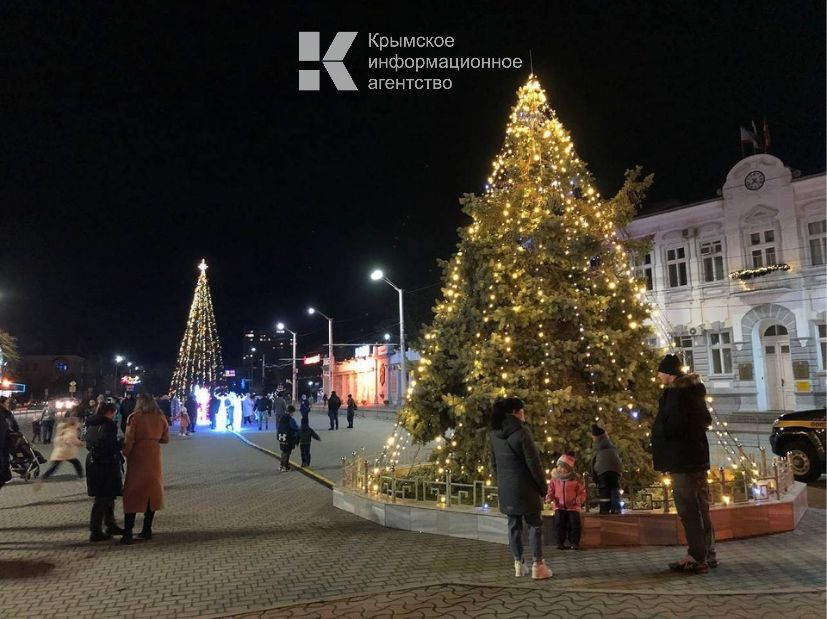«Крымская газета» предложила муниципалитетам сократить траты на Новый год в пользу бойцов СВО