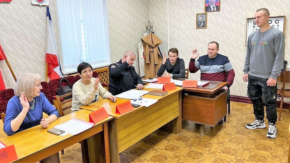 Под председательством Александра Соколовского состоялось заседание призывной комиссии