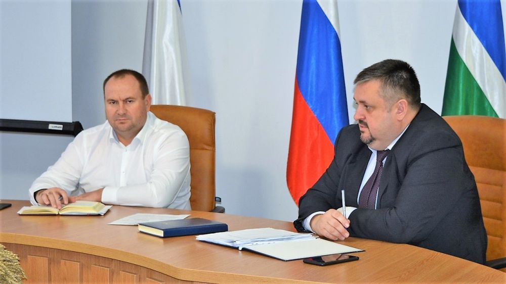 Замминистра экономического развития РК Олег Чебеляев провел в Администрации района выездное совещание