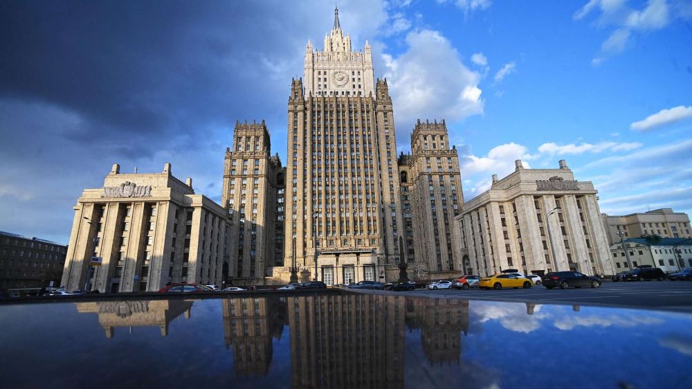 В МИД РФ прокомментировали принятие резолюции ООН по Крыму