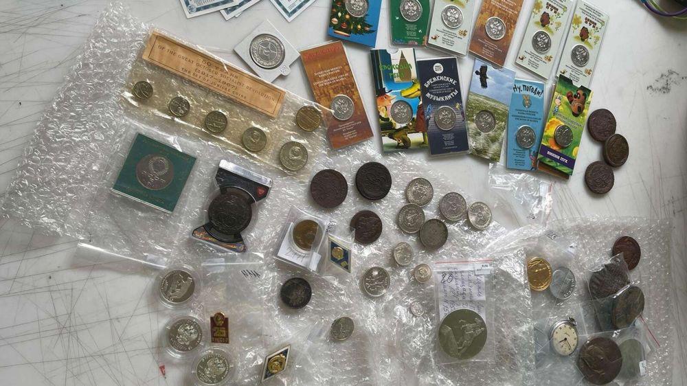 Царские монеты и купюры с Крымом пытались контрабандой вывезти в Китай