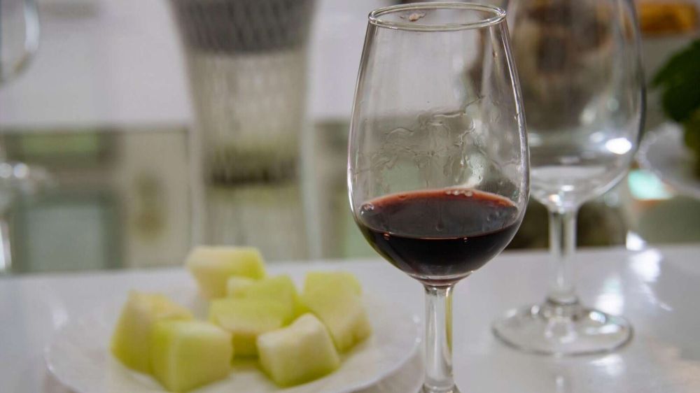 Крымские полусладкие красные вина стали лучшими в России