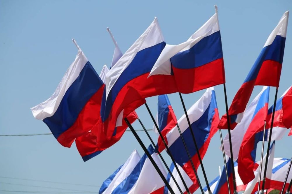 Медведев заявил, что после присоединения Крыма Запад нацелился на борьбу с Россией