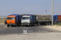 Больше 350 водителей грузовиков застряли в очереди на Керченскую паромную переправу