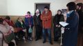 Сотрудники Госкомнаца Крыма провели информационно-разъяснительную работу с людьми, которые находятся в пункте временного размещения в г. Армянске