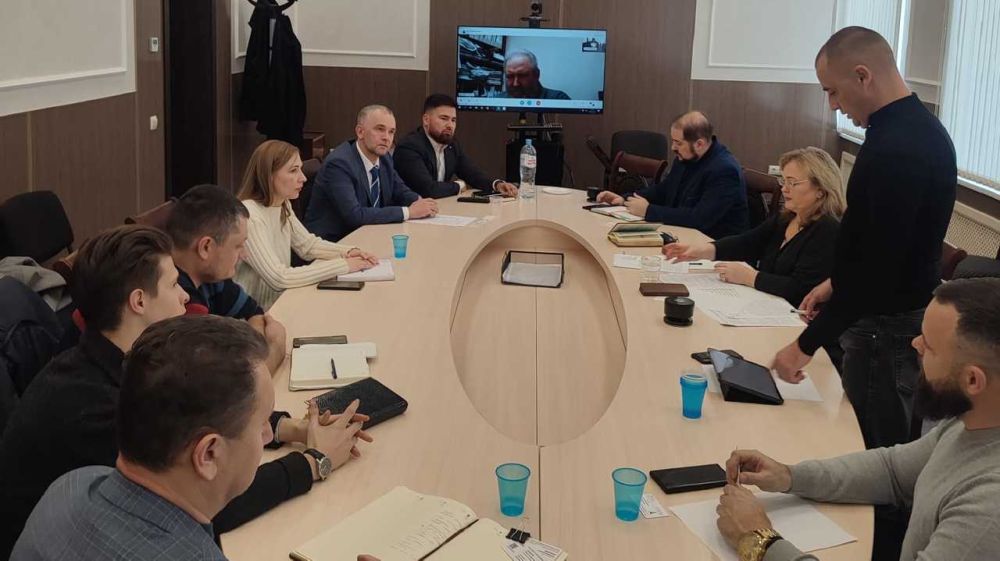 Состоялось первое заседание нового состава общественного совета при Минстрое Крыма