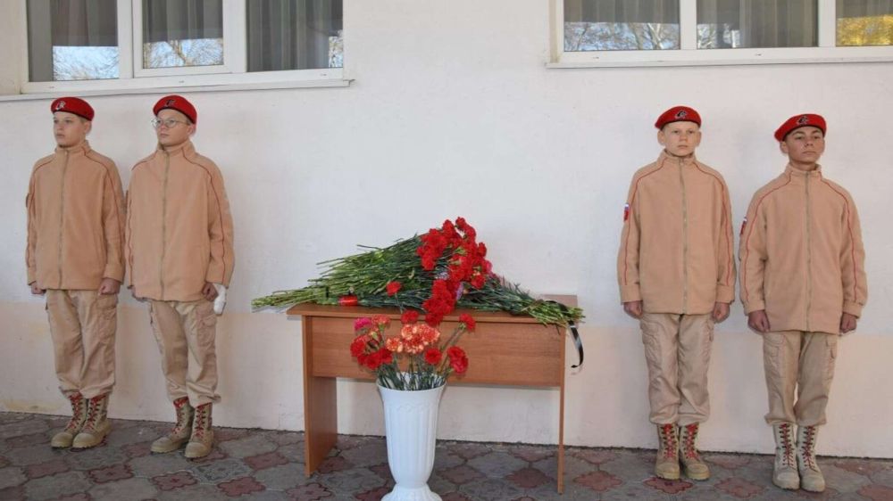 Четверть школ Крыма носят имена героев - Аксенов