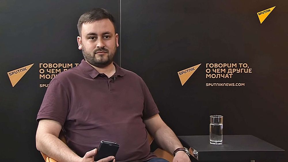 Шеф-редактора Sputnik Литва задержали в Риге