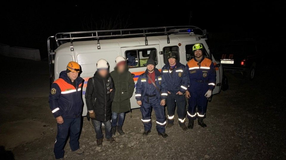 Ночью с горы Сокол эвакуировали двух туристов