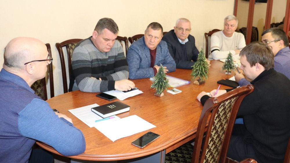 Рабочее совещание по вопросам дорожной деятельности под руководством главы администрации Сакского района Владимира Сабивчака