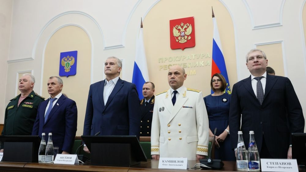 Путин поздравил сотрудников органов прокуратуры с профессиональным праздником