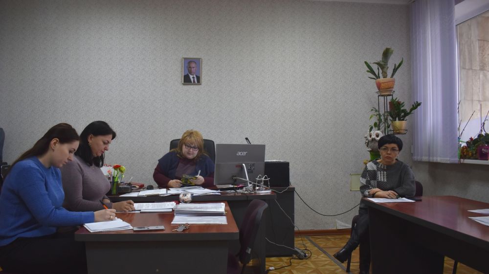В администрации Красноперекопского района состоялось заседание муниципальной комиссии по делам несовершеннолетних и защите их прав