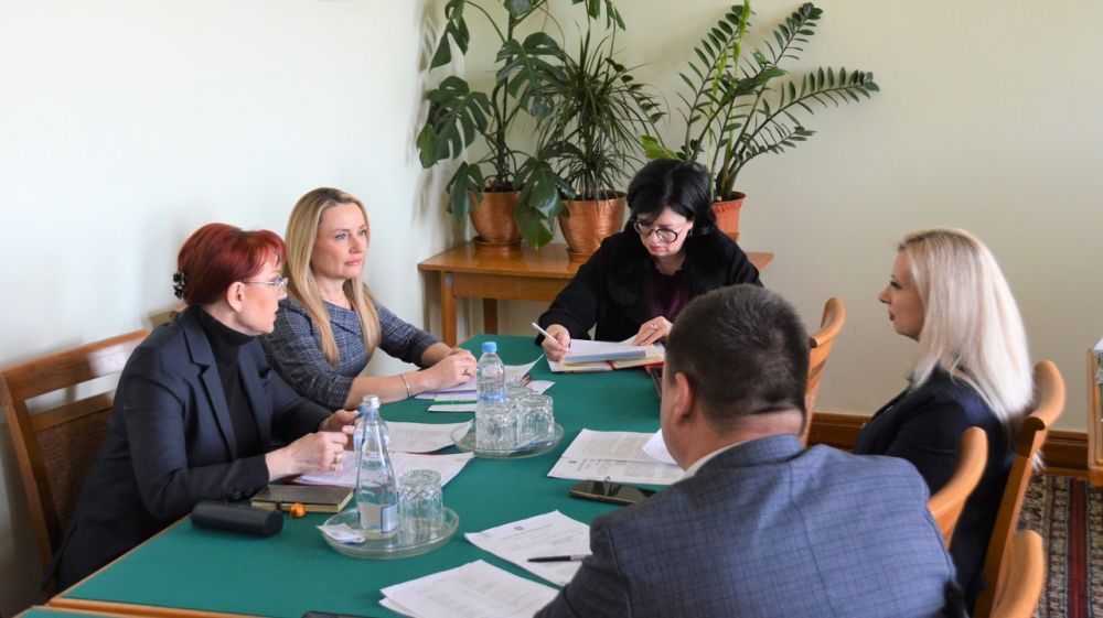 В крымском парламенте обсудили вопросы размещения НТО