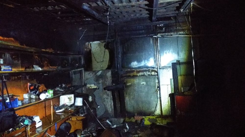 Сотрудники ГКУ РК «Пожарная охрана Республики Крым» спасли дом от огня в Бахчисарайском районе