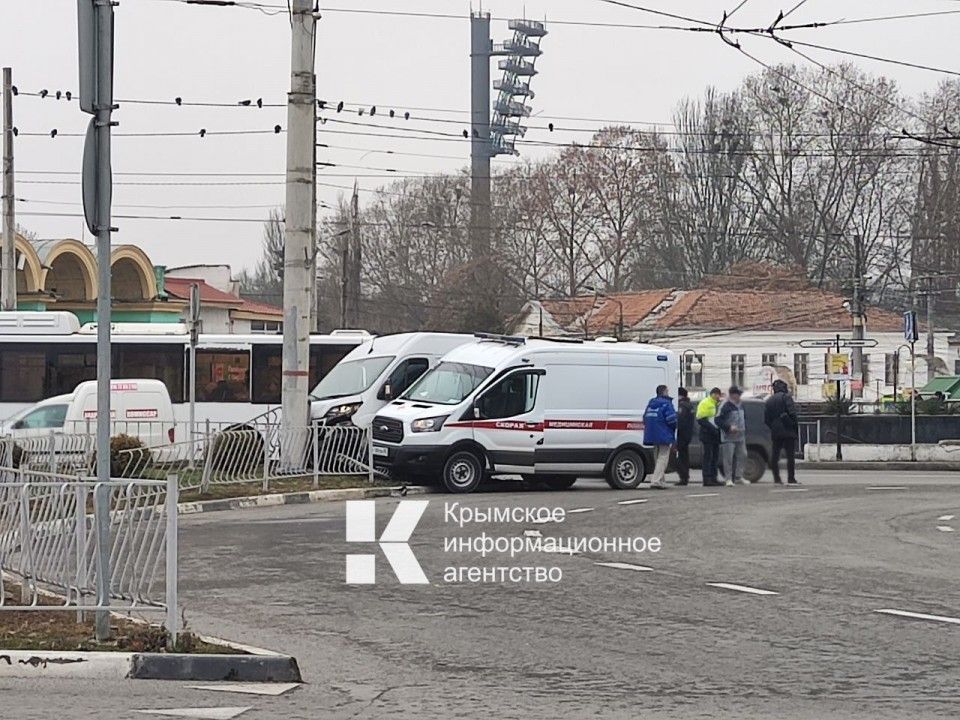 В Симферополе в ДТП с участием скорой помощи пострадали 4 человека