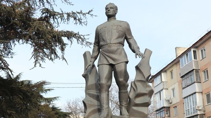 В Республике Крым почтили память дважды Героя Советского Союза Амет-Хана Султана