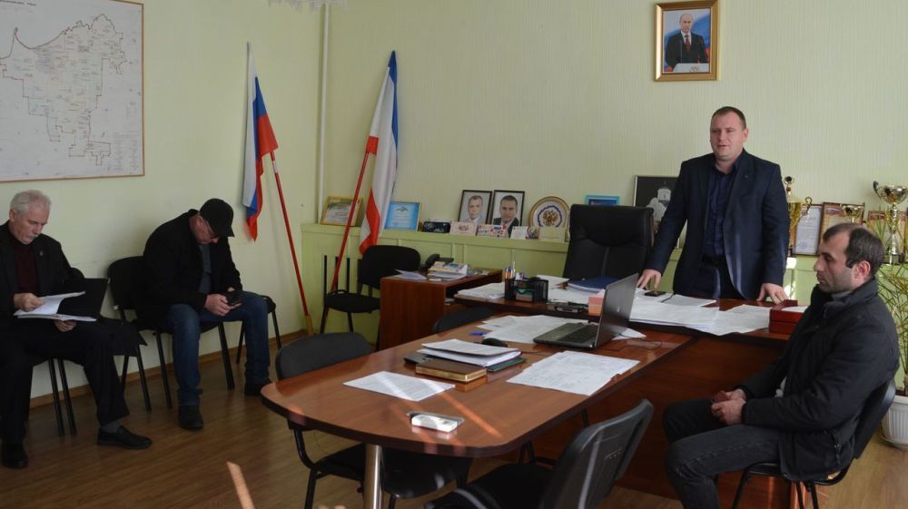Денис Олейник провел совещание с главами сельских поселений района