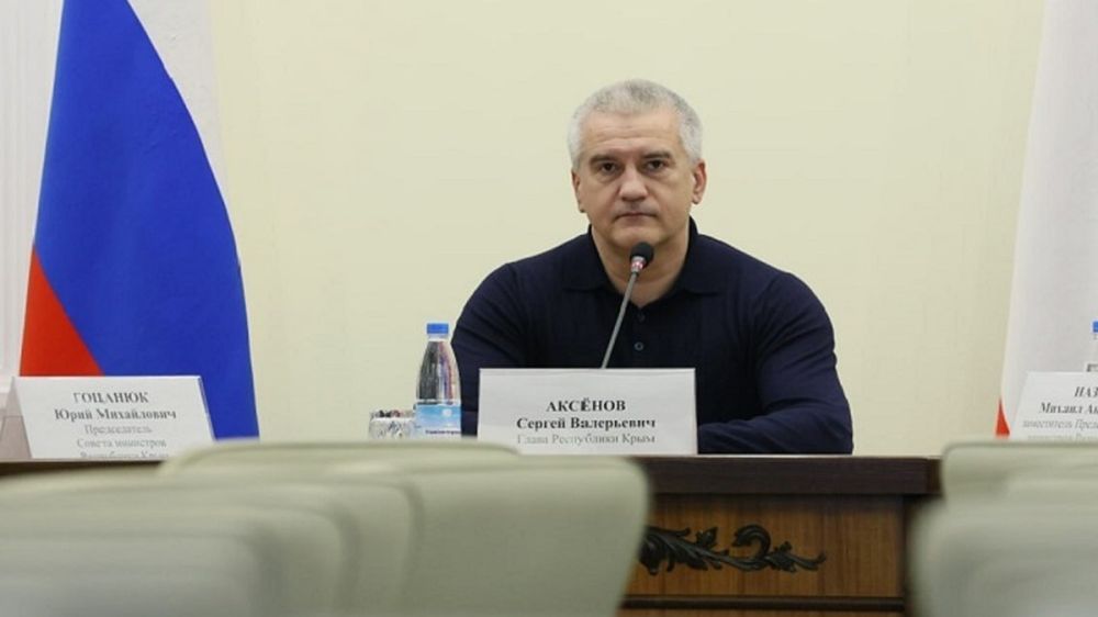 Аксенов сообщил о выговорах и увольнениях в муниципалитетах из-за нерешенных проблем