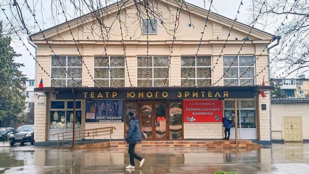 Влюбить в книгу: в Севастополе при театре открывают необычный клуб