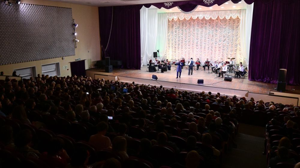 Состоялся концерт оркестра вокально-хореографического ансамбля «Таврия» им. Л.Д. Чернышевой