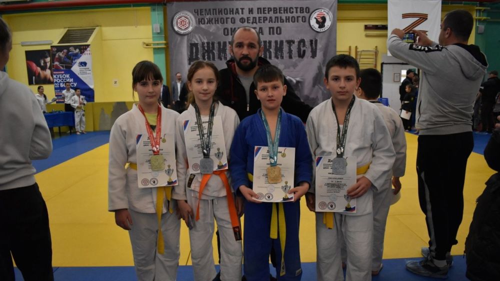 Пять медалей привезли крымчане с Первенства и чемпионата ЮФО по джиу-джитсу
