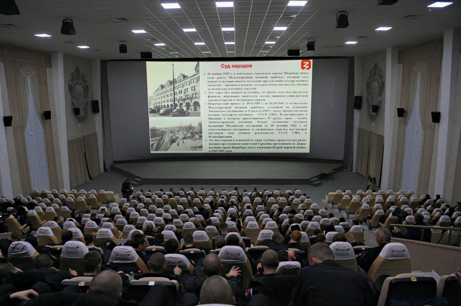 Военнослужащие Черноморского флота первыми посмотрели фильм «Нюрнберг»