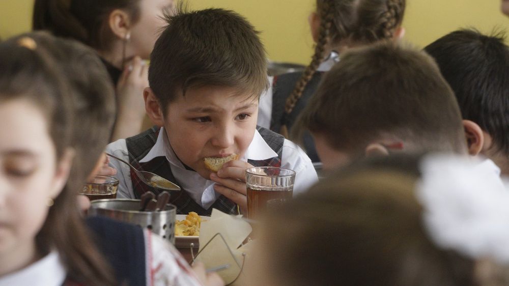 Мэр Симферополя лично проверит качество питания в школах