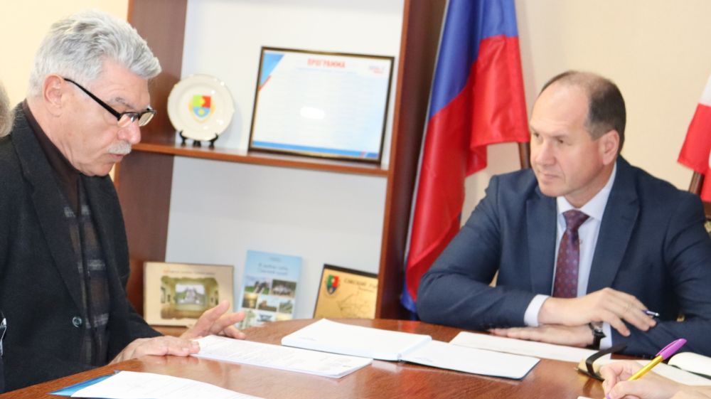 Первый заместитель главы администрации Сакского района Владислав Хаджиев провел очередной приём граждан
